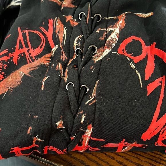 Hot Topic A Nightmare On Elm Street Lace-Up Sweatshirt Plus Size 3 Nwt - Picture 4 of 7